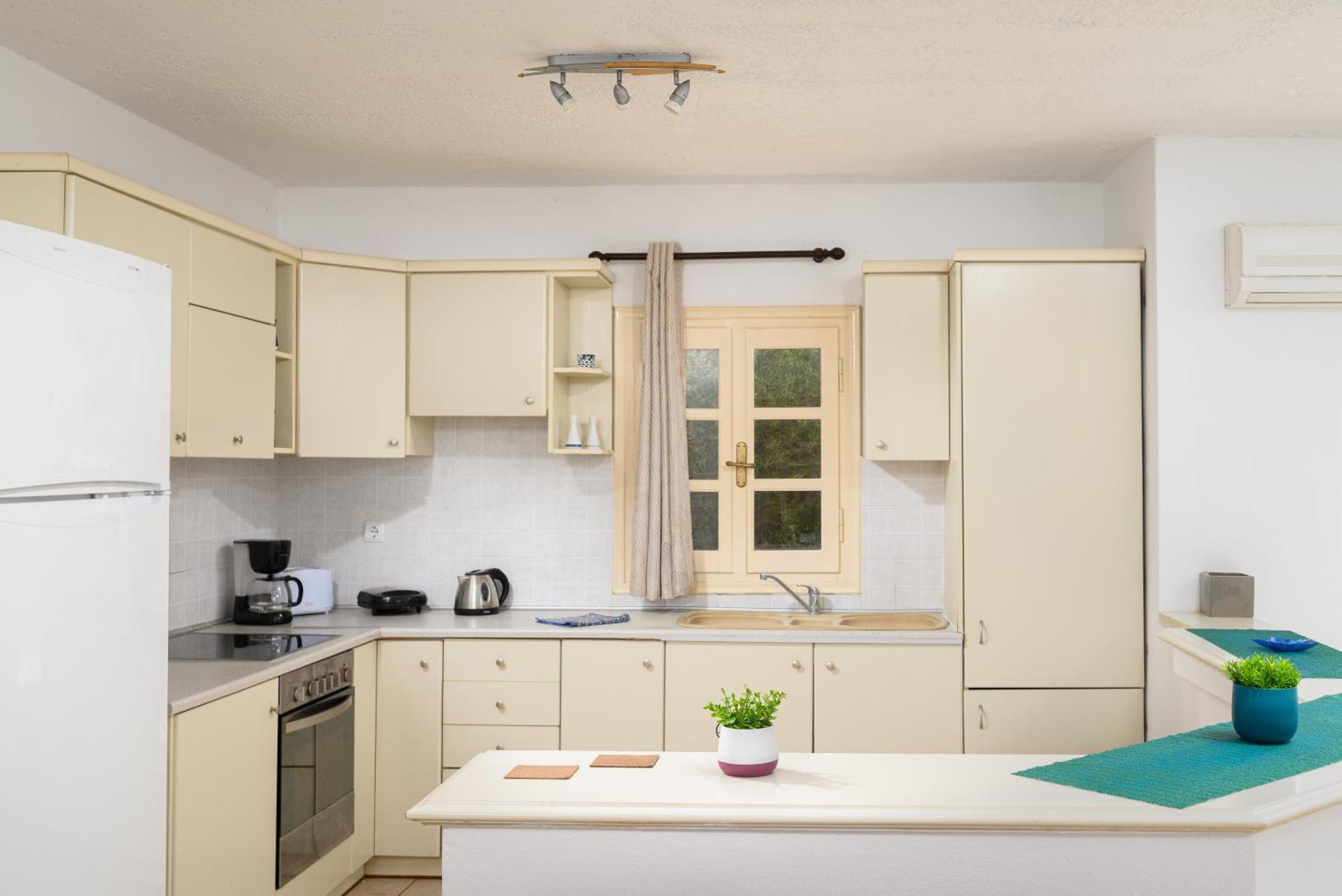 הרסוניסוס Renia'S Villas מראה חיצוני תמונה