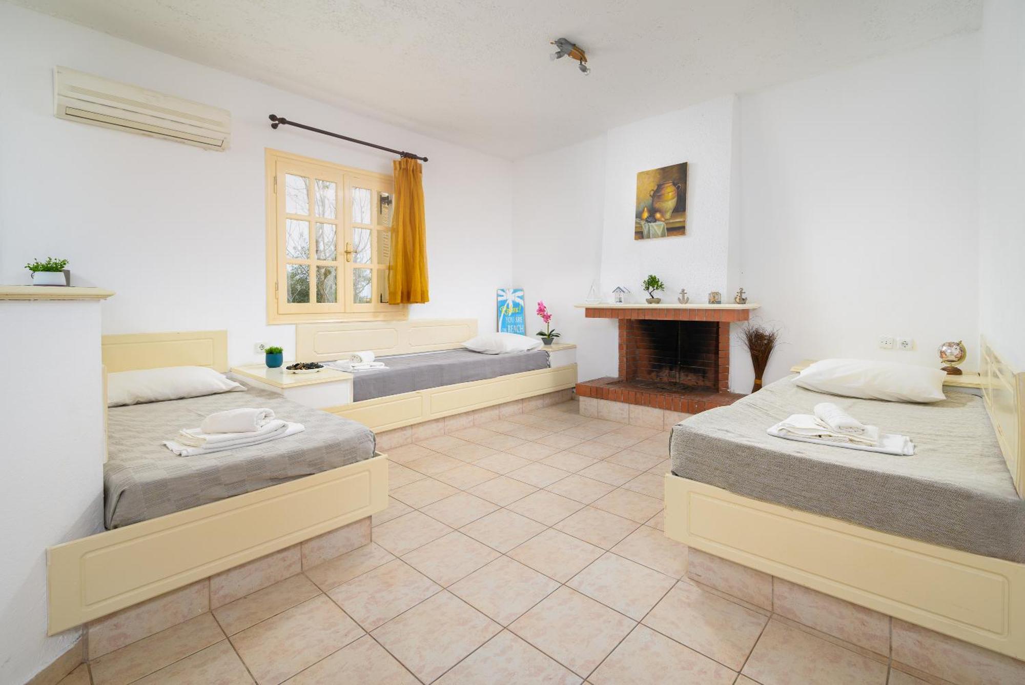 הרסוניסוס Renia'S Villas מראה חיצוני תמונה