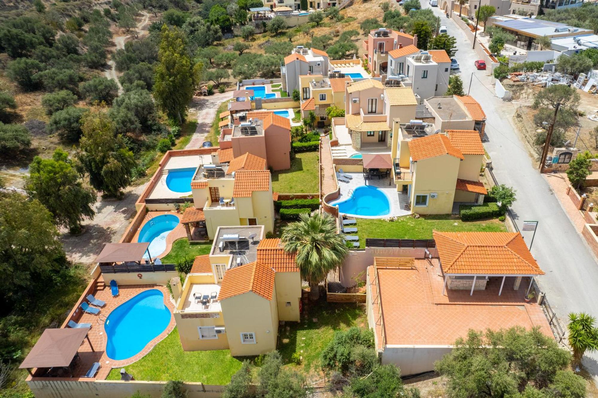 הרסוניסוס Renia'S Villas מראה חיצוני תמונה