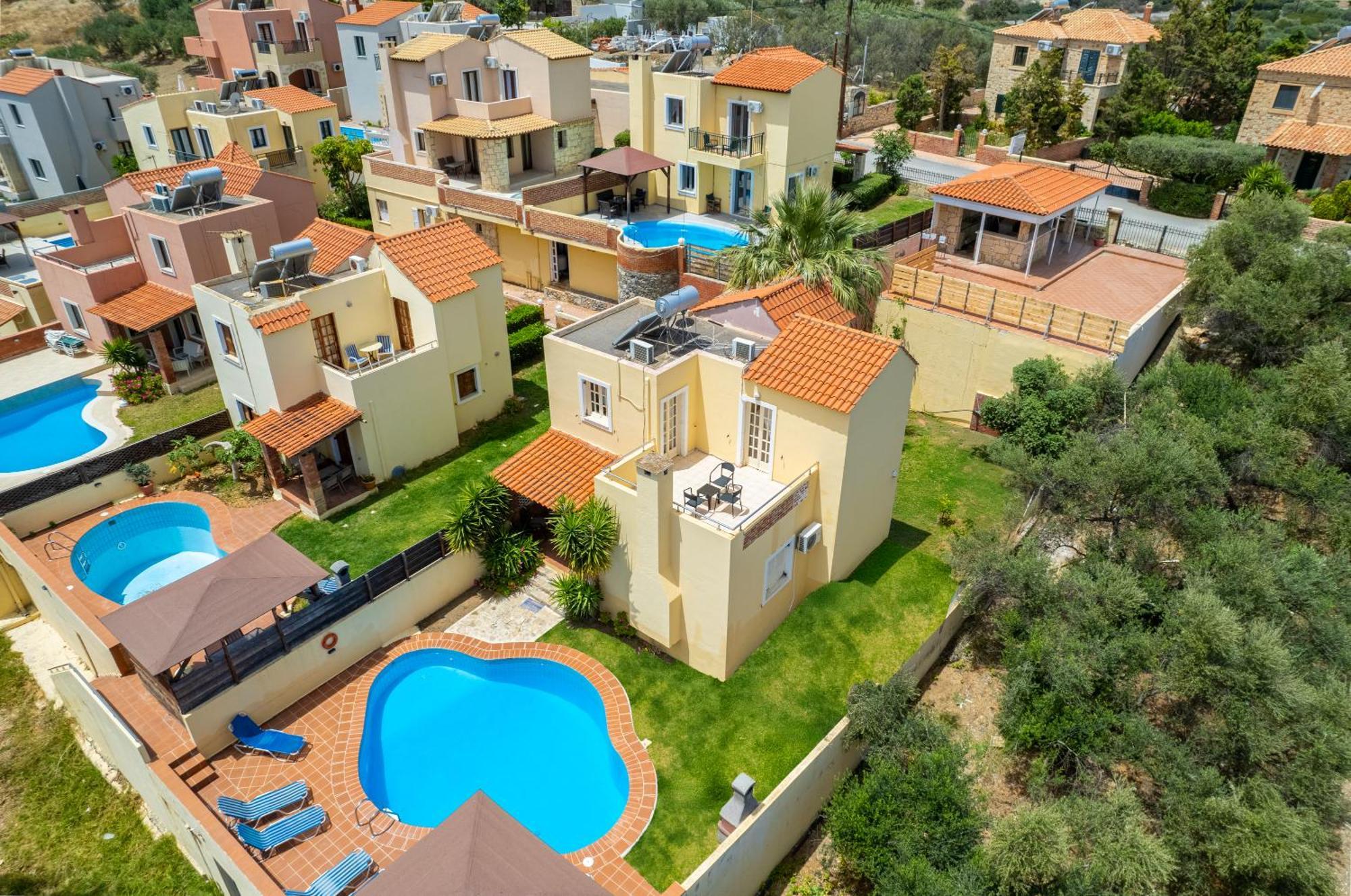 הרסוניסוס Renia'S Villas מראה חיצוני תמונה