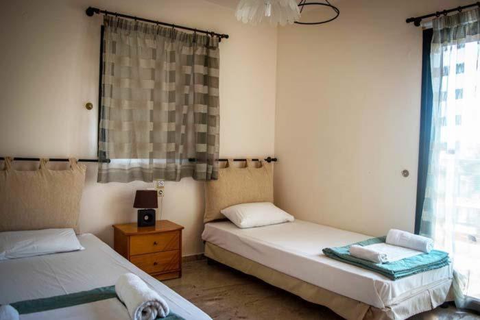 הרסוניסוס Renia'S Villas מראה חיצוני תמונה